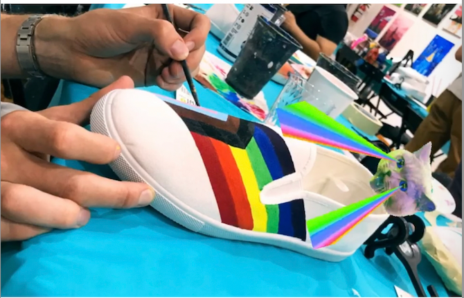 Lace-Up Sneaker Painting Kit